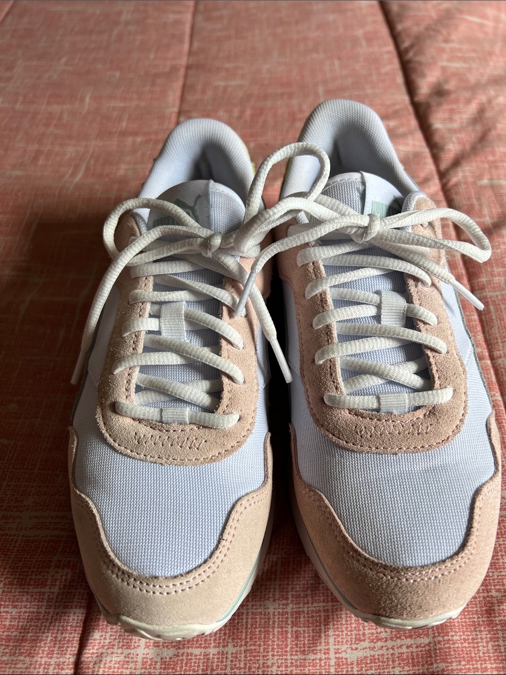 Puma Sneakers